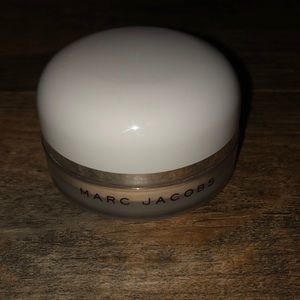 Marc Jacobs coconut setting powder
